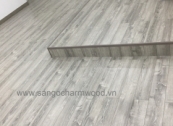 Sàn gỗ Charm Wood E866 (8mm bản nhỏ) tại nhà Quận 3