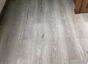 Sàn gỗ Charm Wood Black D51 tông xám Tây